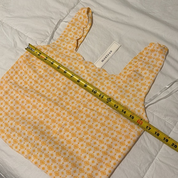 NWT- TOP AND SHORTS BUNDLE - Picture 14 of 15